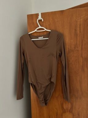 BROWN LONG SLEEVE BODY SUIT